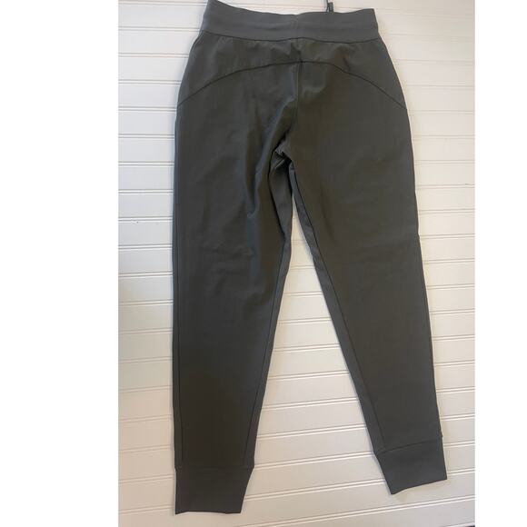 Athleta Headlands Hybrid Trek Jogger Green Travel Outdoors Size Womens 2P - Picture 3 of 9